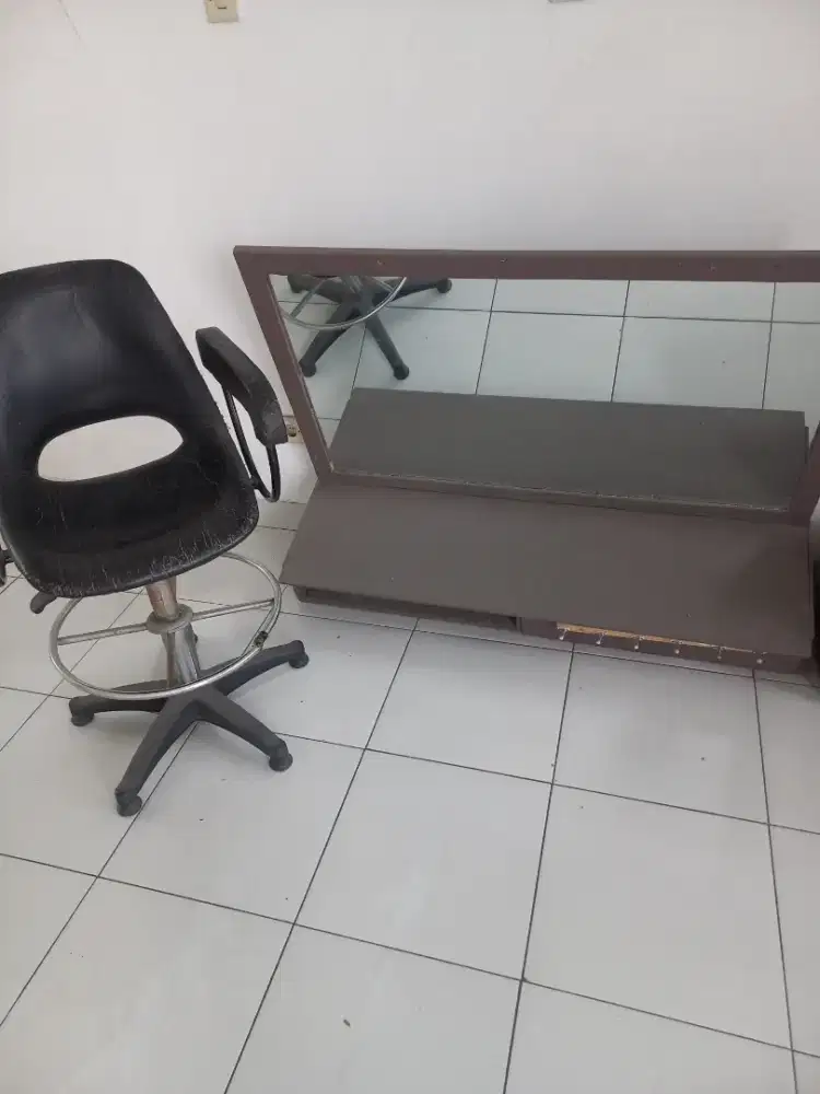 Jual Cermin Pangkas Rambut plus Kursi