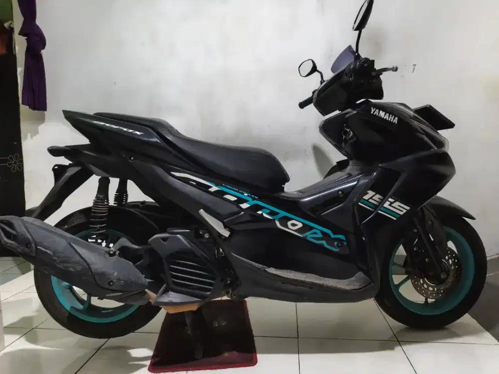 Jual motor aerox th 2022 pajak of 3x surat² lengkap motor no kendala