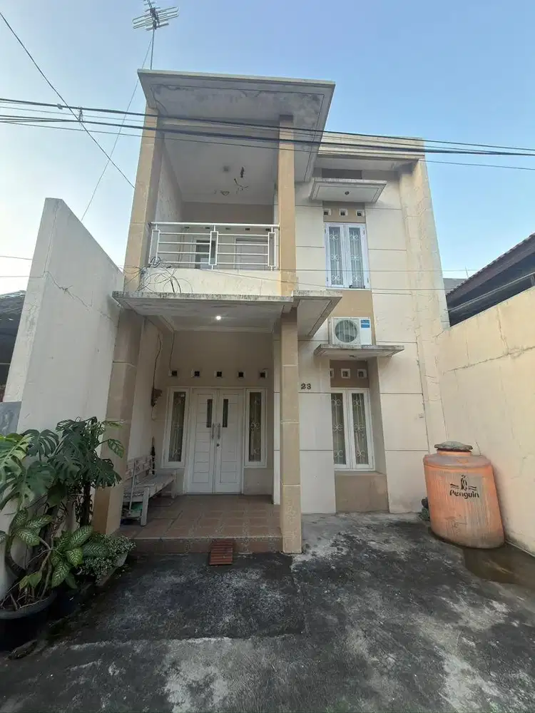 Rumah 2 lantai SHM