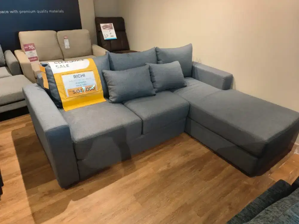 CLEARANCE SOFA L