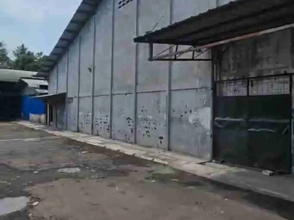 Disewa Gudang Luas 878M2 di Pinggir Jl Raya Merdeka, Tangerang