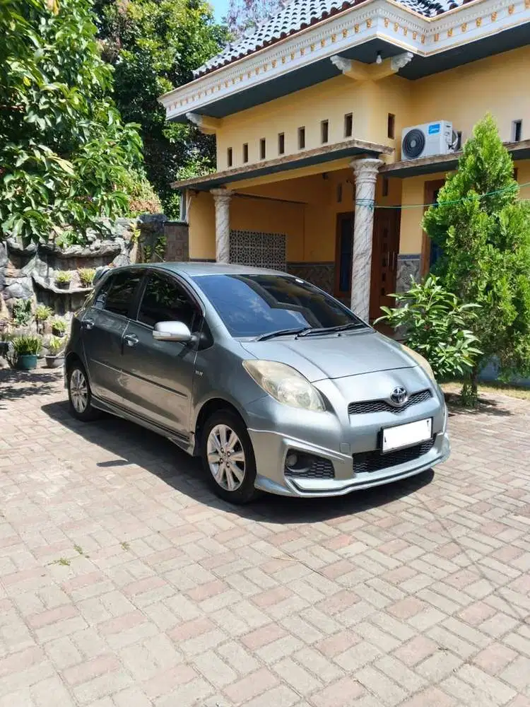 Toyota Yaris 2012 Bensin