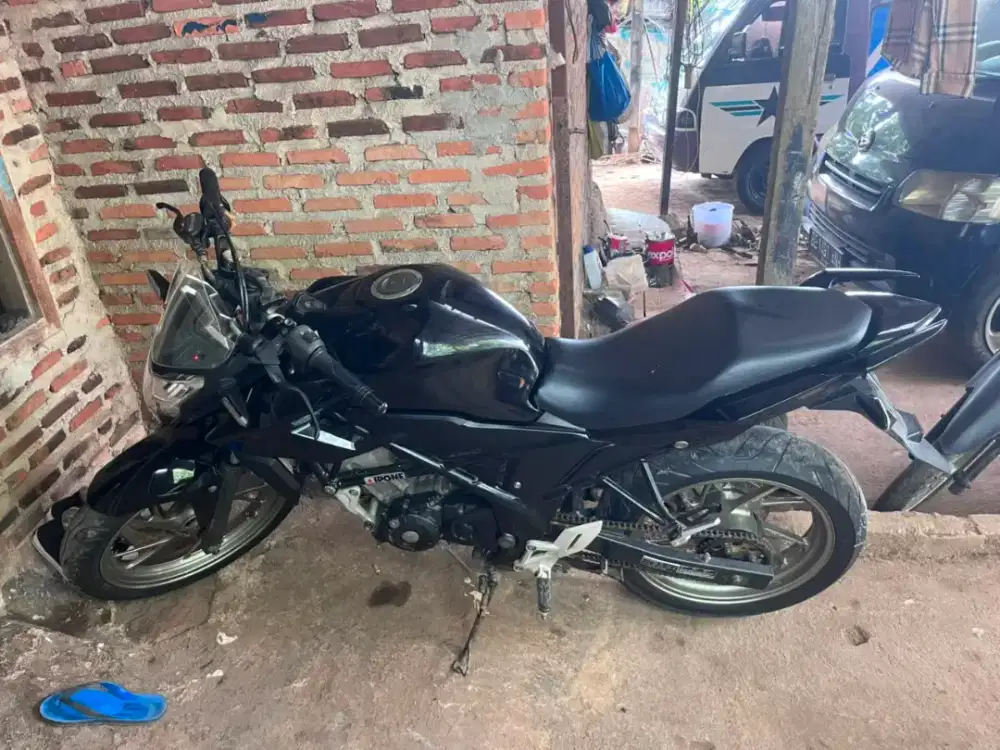CB150R StreetFire V2 2017 Kota madya