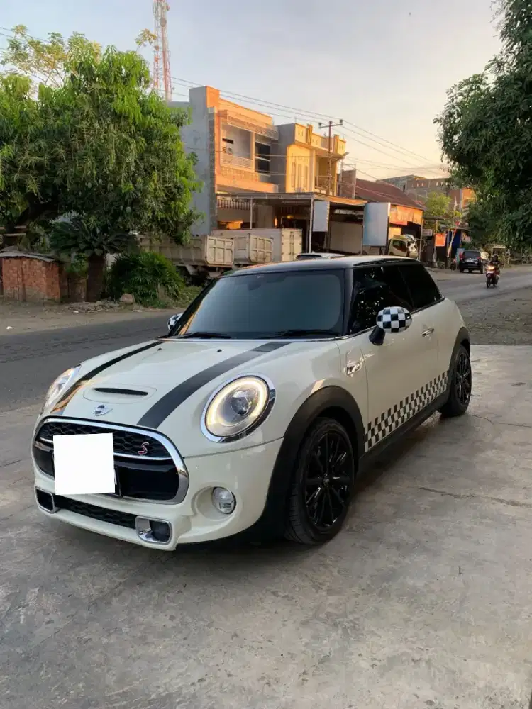 Mini cooper 3 pintu F56 2015