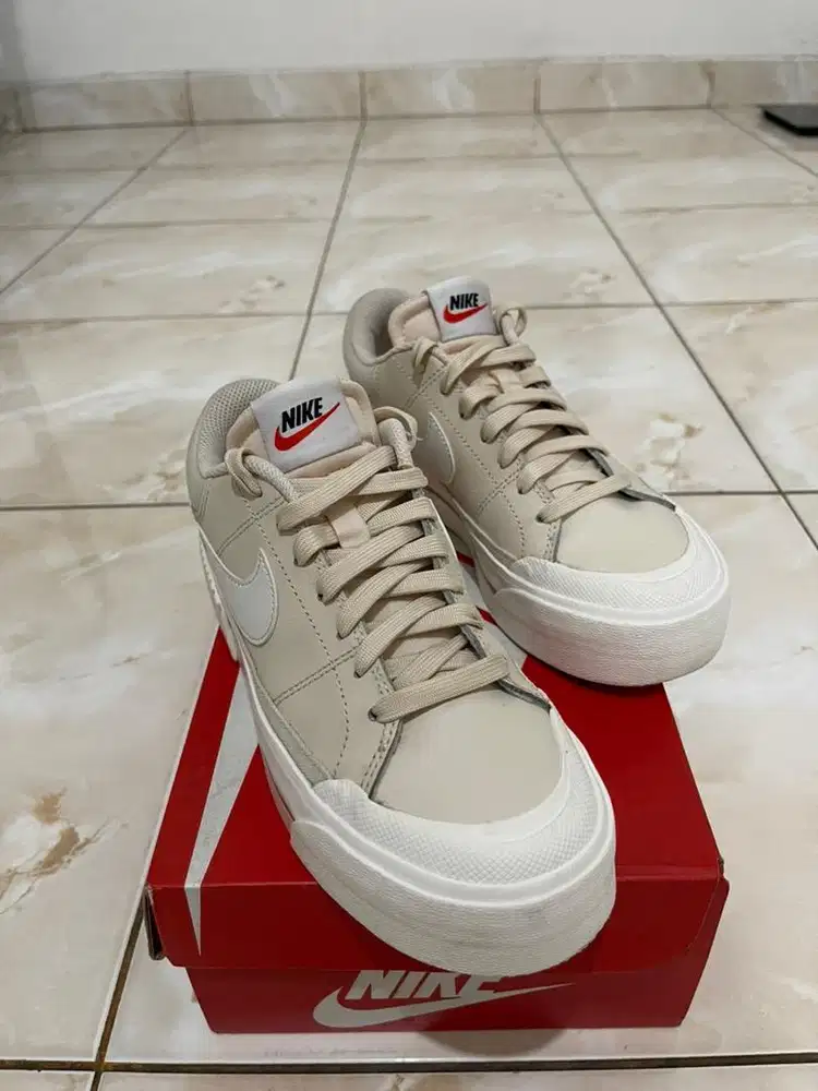SEPATU NIKE CEWEK COURT LEGACY LIFT PEARL WHITE UKURAN 36,5 ORIGINAL