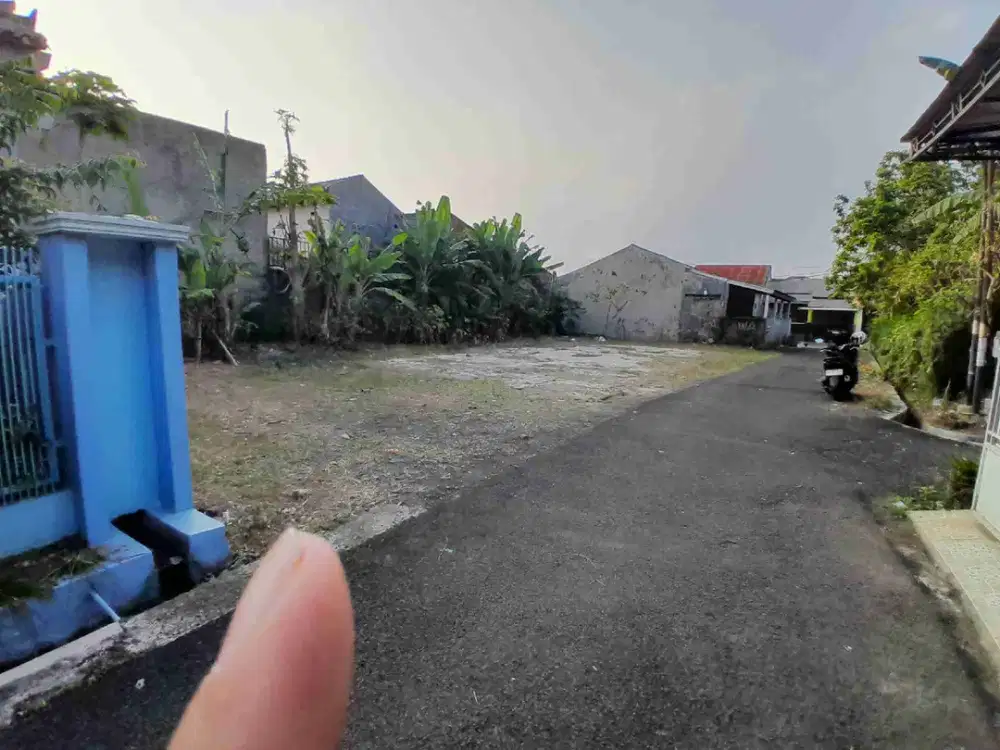 Tanah Kosong di BKP blkg Masjid Al Anshor