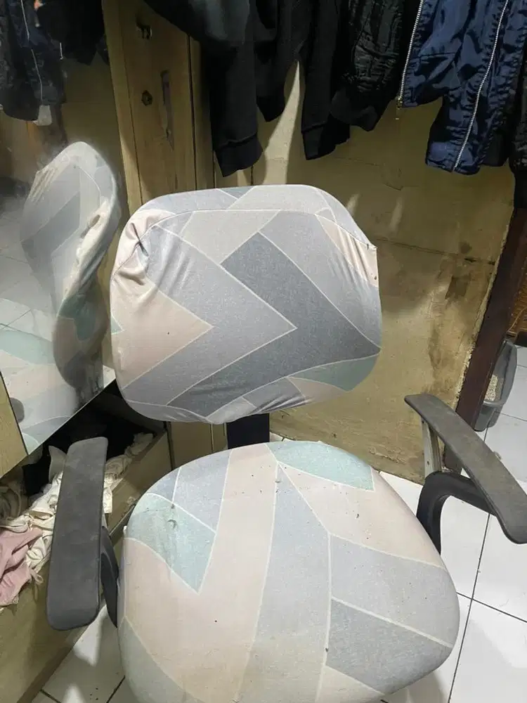Kursi Belajar Putar