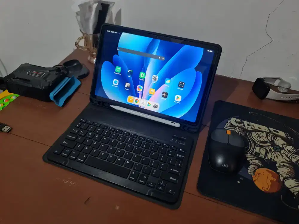 REDMI PAD 2 +CASE, KEYBOARD, STYLUS, ANTI GORES