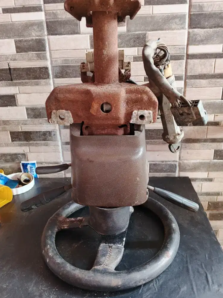 Stir mobil Toyota Hilux