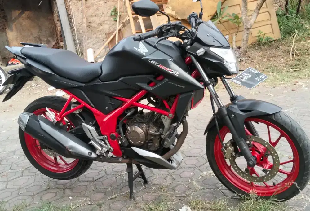 New Honda Cb150r led SE streetfire