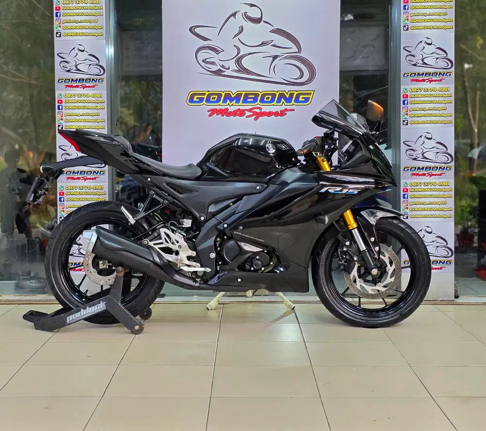 YAMAHA R15 V4 2024 . R15V4