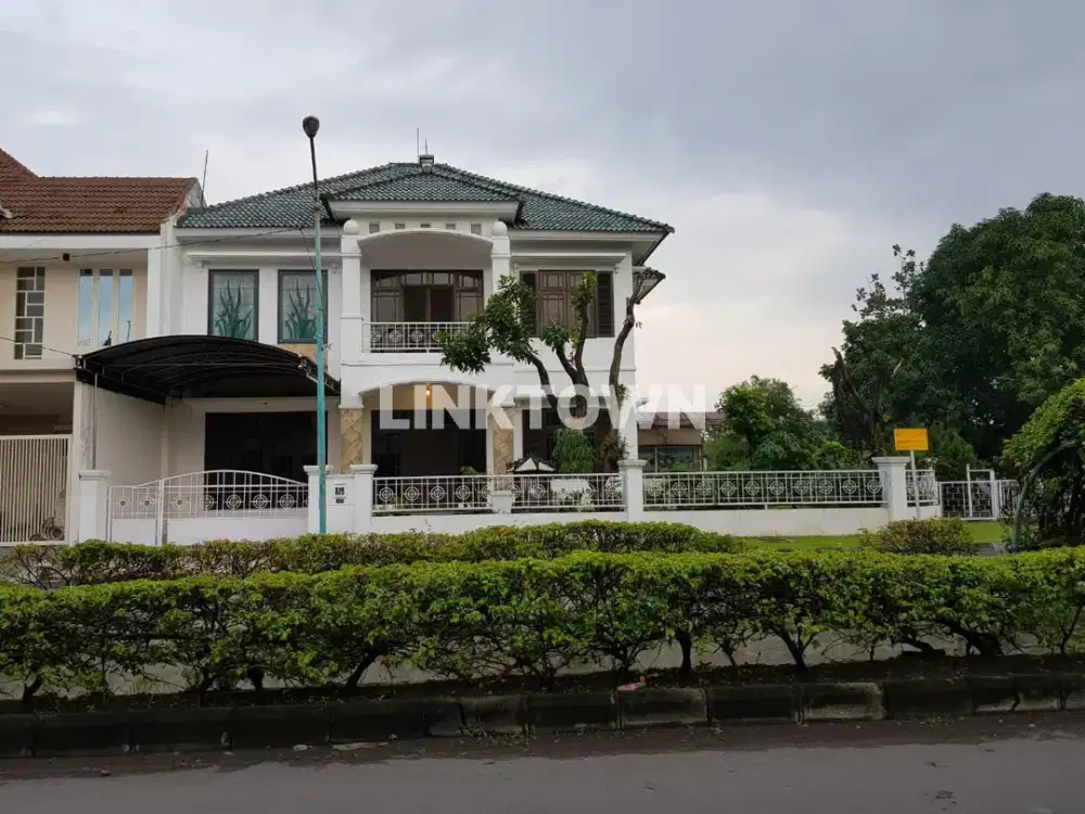 Dijual Rumah 2 Lantai Strategis di Delta Sari Indah