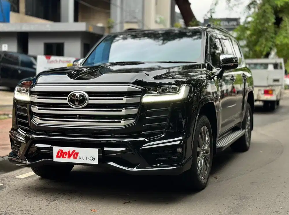 2023 Toyota Landcruiser 300 VX-R