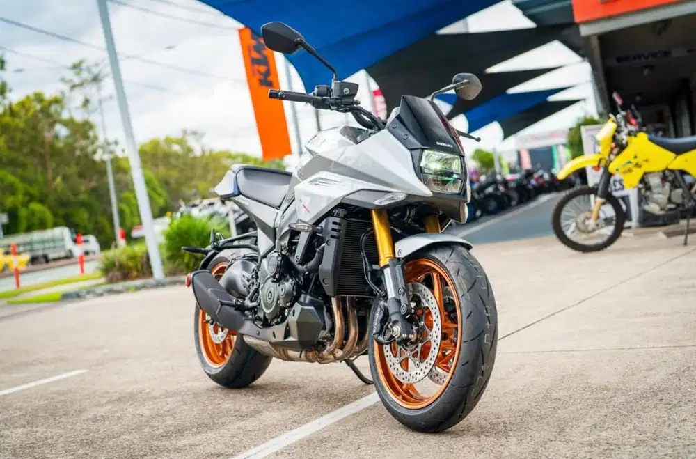 Suzuki GSX 1000 cc Katana 2026 Z ZX Sport R1 M Sugomi Panigale S R RR
