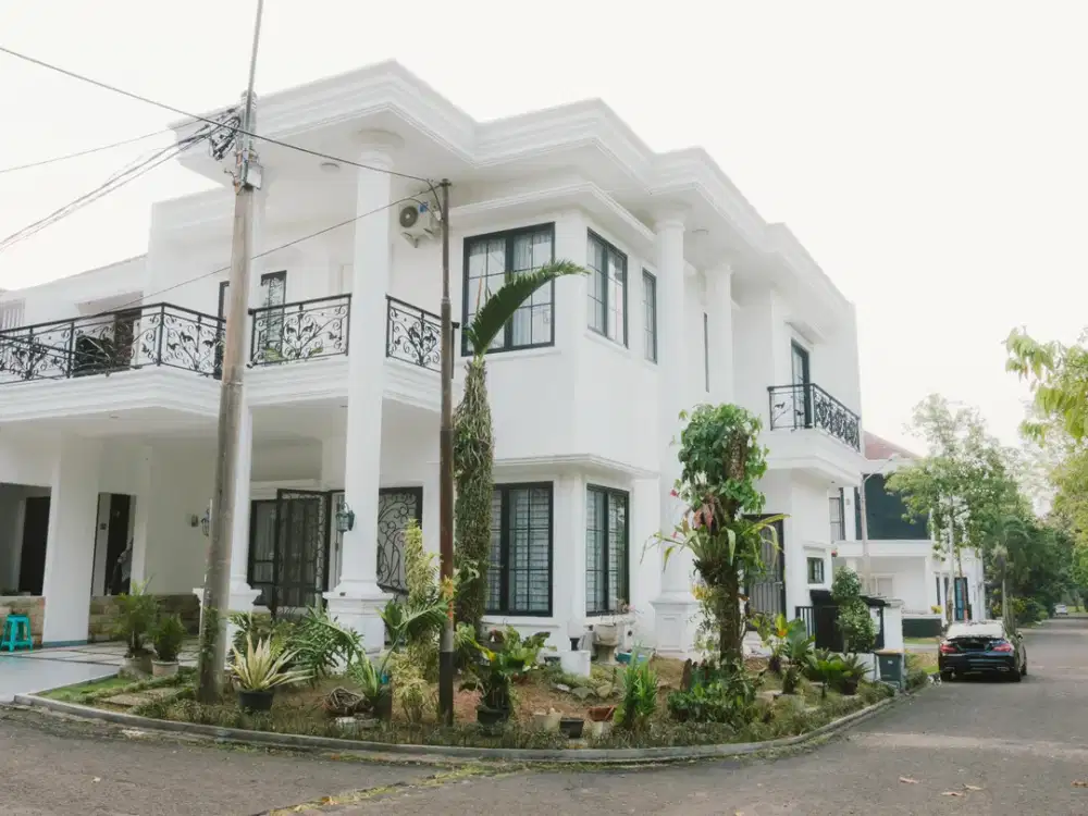 Rumah Hook Megah Elegan Mewah Harga Murah Bergaya Modern American Classic di Cluster Taman Udayana Sentul City