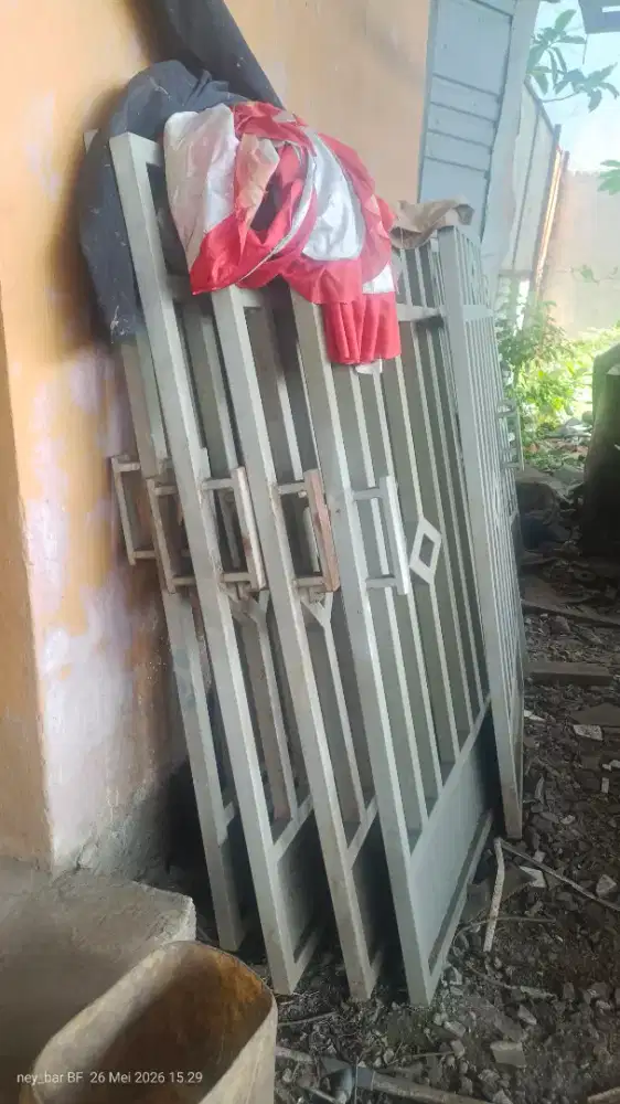 Pagar dan pintu total 4 set