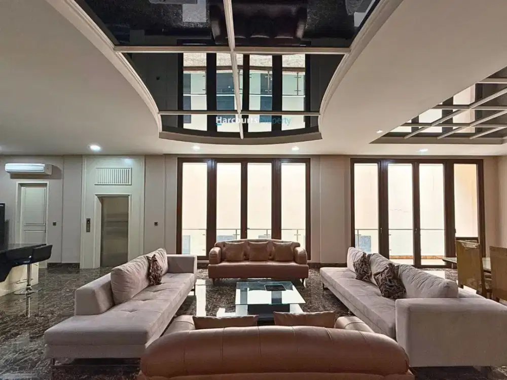 Dijual/Disewa Rumah 2 Lantai Terawat Area Kuningan
