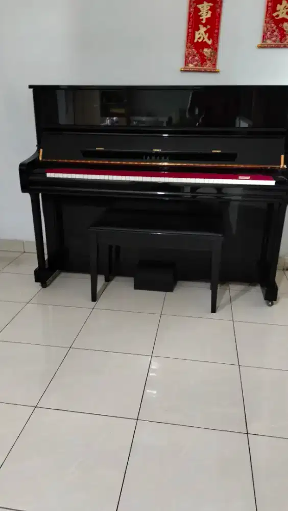 Yamaha Piano  U1JPE
