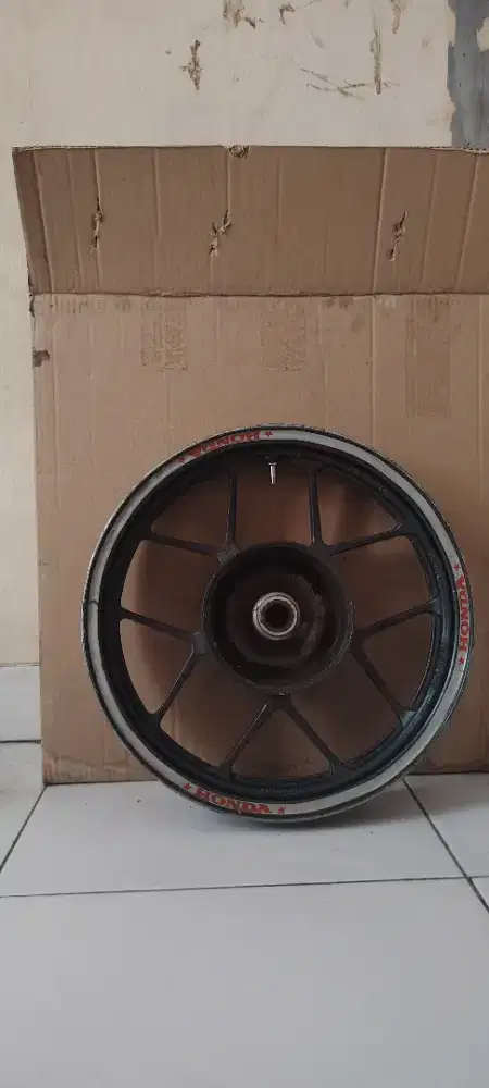 Di jual pelek {velg}vario 125 harga nego