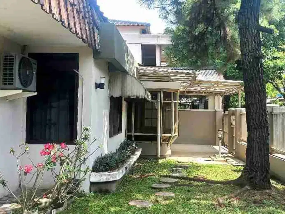 rumah 1lantai sangat strategis di golf arcamanik bandung