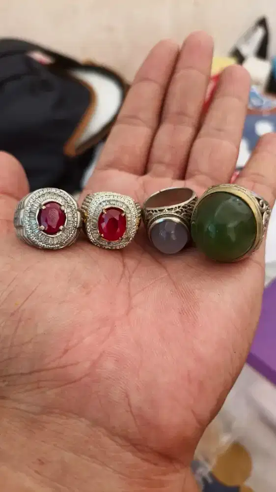 Batu rubi baturaja dan Giok aceh