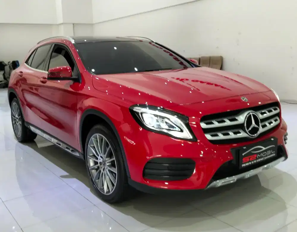 MERCY GLA200 AMG Line 2019 Merah Low KM Plat W Harga Menarik
