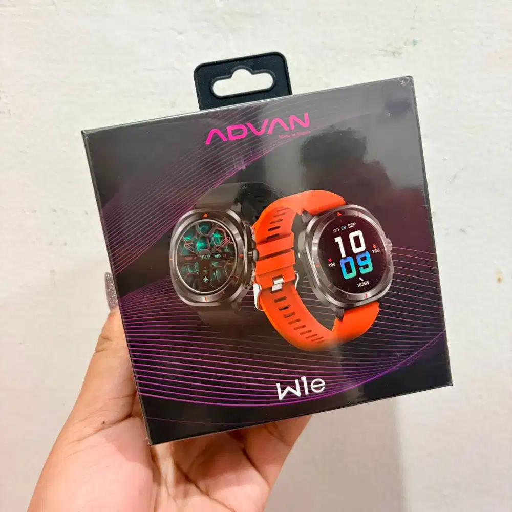 ADVAN Smartwatch W1e AMOLED Display 1.32 Inch 30 Days Standby Time