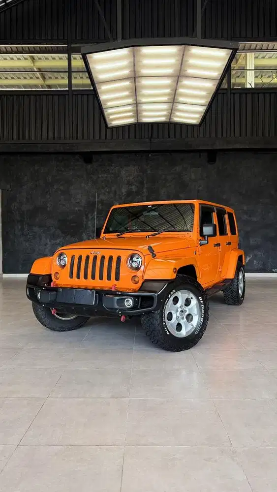 Jeep Wrangler Sahara pmk 2013 Variasi Branded Senilai 100 Jt an