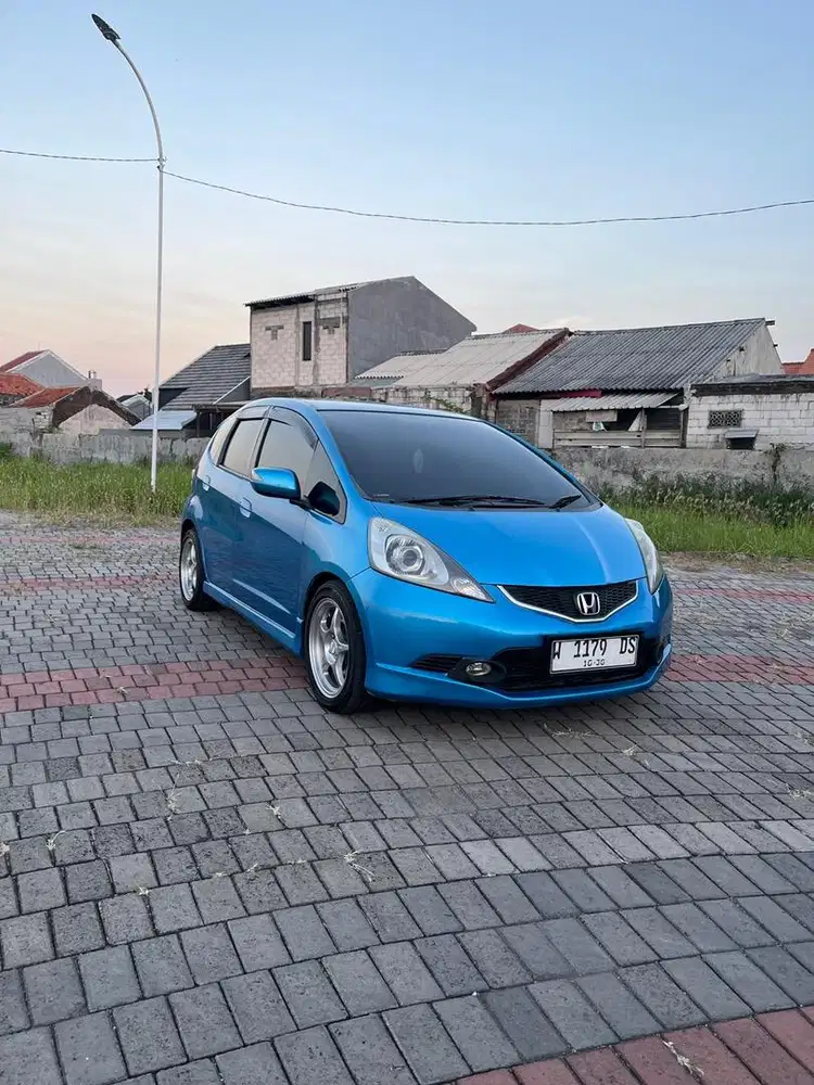 Jazz rs 2010 Istimewa