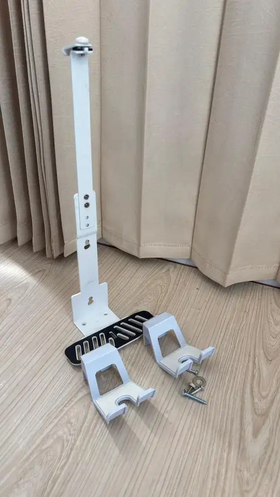 Bracket PS 5 Warna Putih