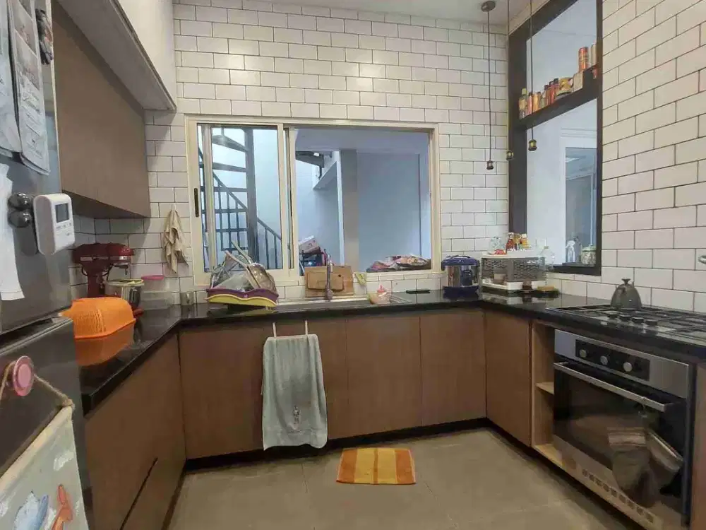DIJUAL RUMAH RAPI SIAP HUNI CLUSTER VOLTA GADING SERPONG