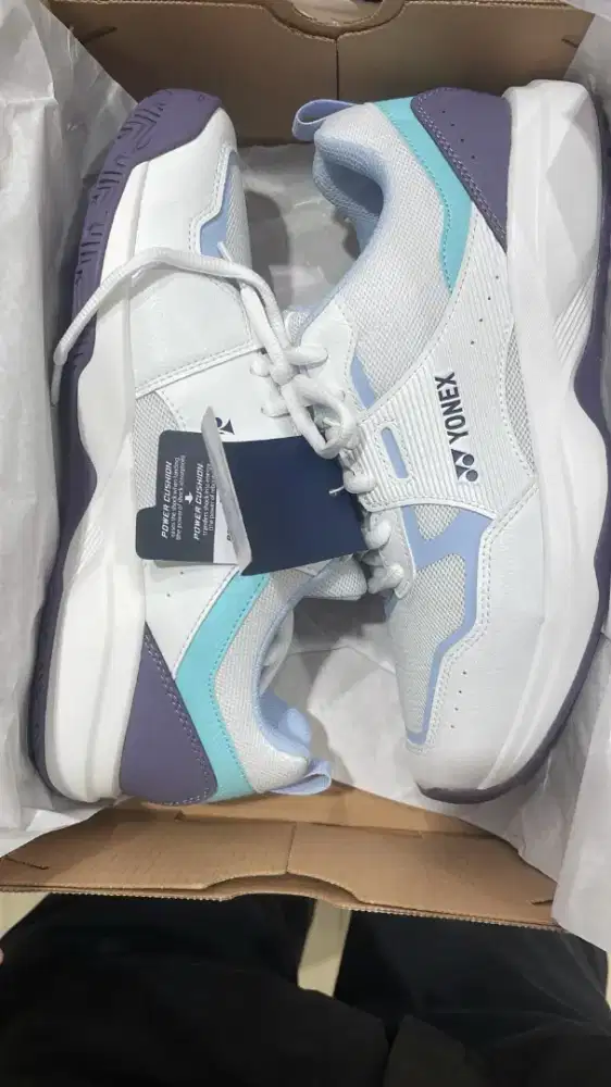 Sepatu Tenis Yonex Pro Move
