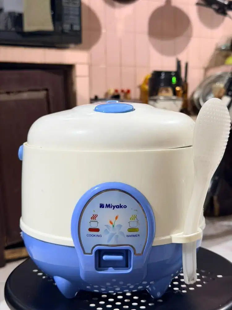 Magic Com Miyako MCM 612 1,2 Liter