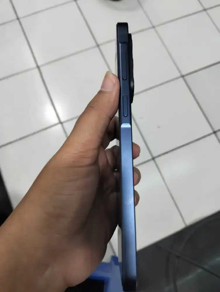 SAMSUNG A57 8/256 LIKE NEW