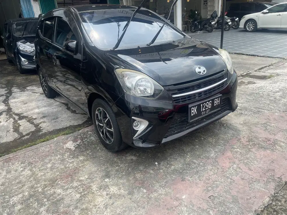 Agya manual 2017 hitam