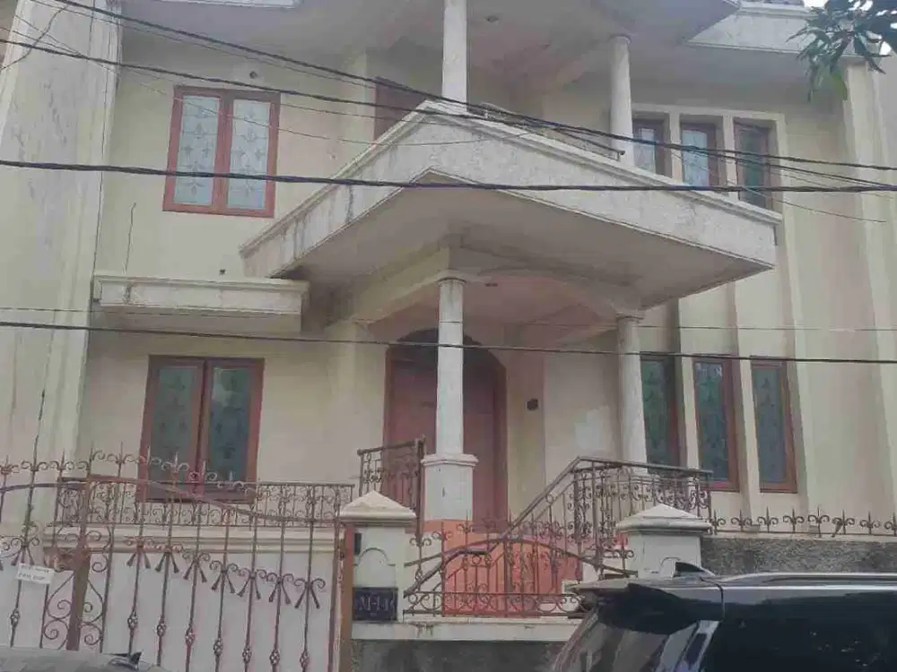 Disewakan rumah 2 lantai siap huni metro sunter