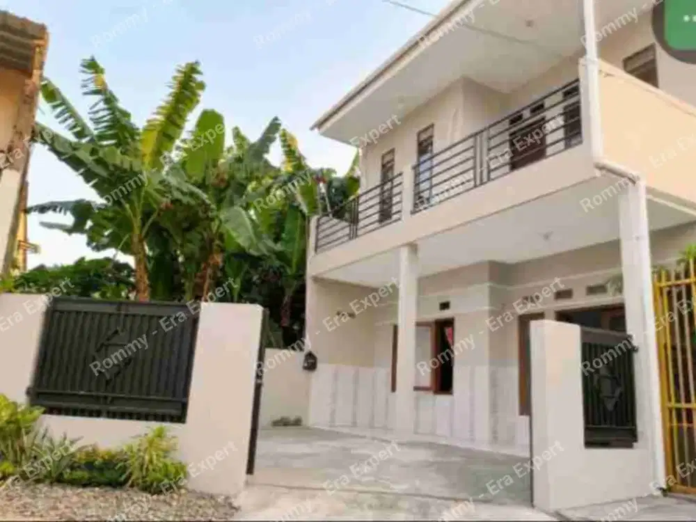 Dijual Rumah 2 Lantai Lokasi Strategis dekat Kantor Walikota Jakarta Timur dekat Stasiun dan Terminal Terpadu