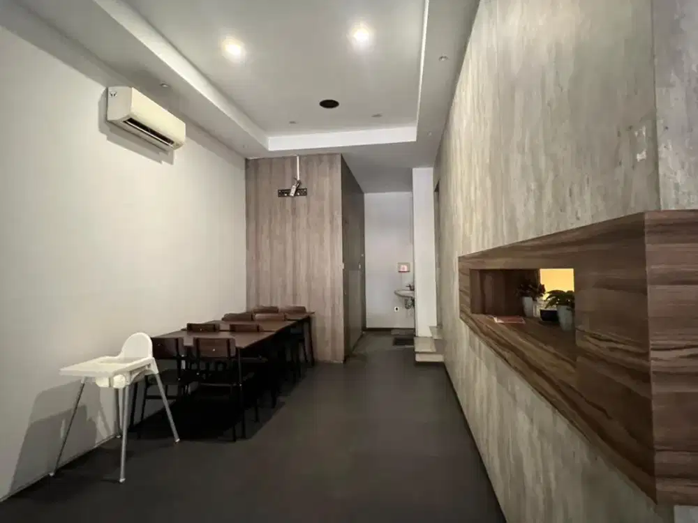 Dijual Ruko di Green Lake City, Ukuran 4.5X15m2, Ada 4 Lantai, Harga : 4.6M Nego
