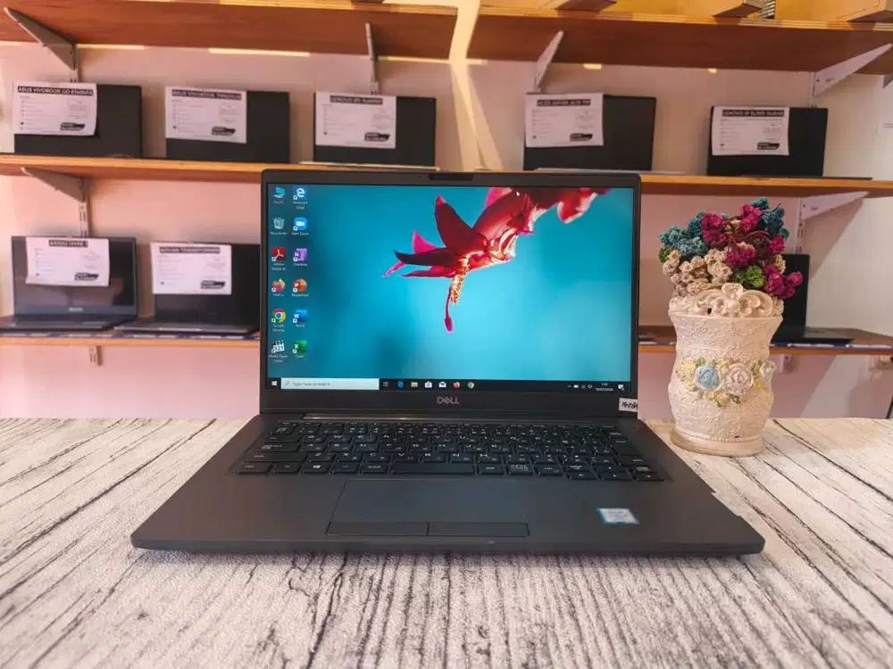 Laptop bekas DELL LATITUDE 7300 Intel Core i7-8665U Ram 8GB