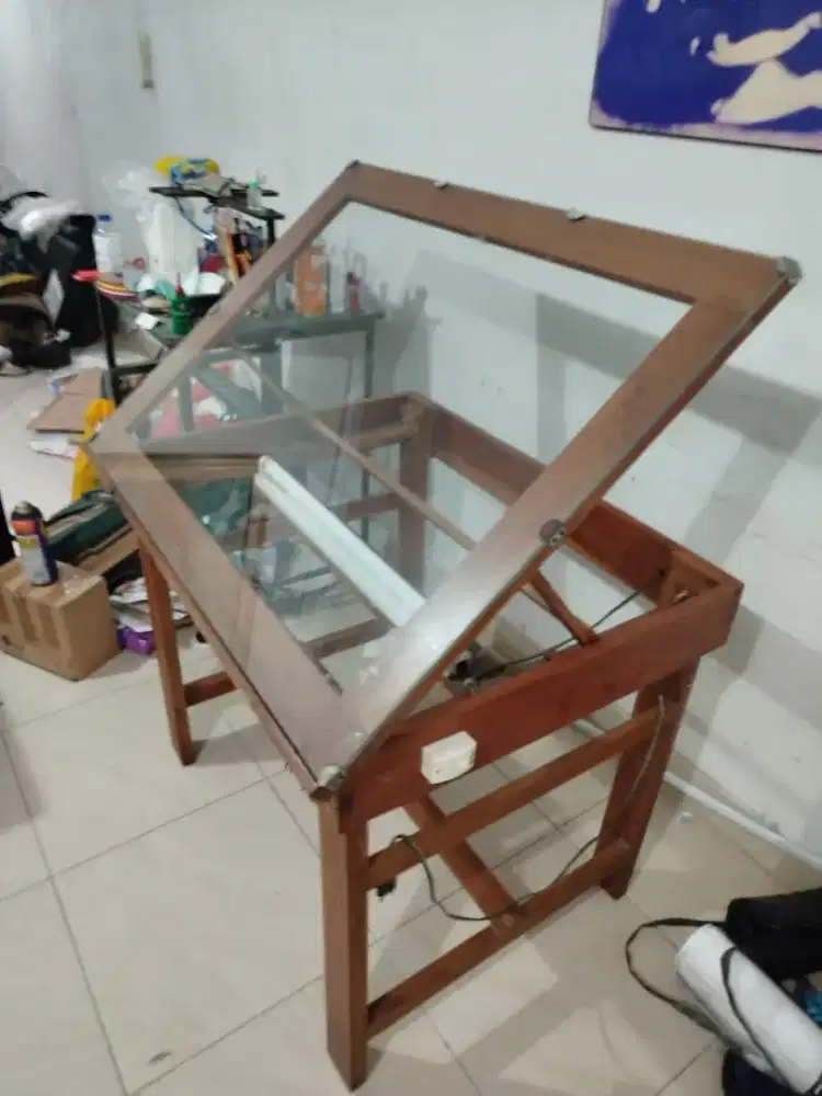 Meja Arsitek utk gambar dari kayu solid 1.5 M masih bagus