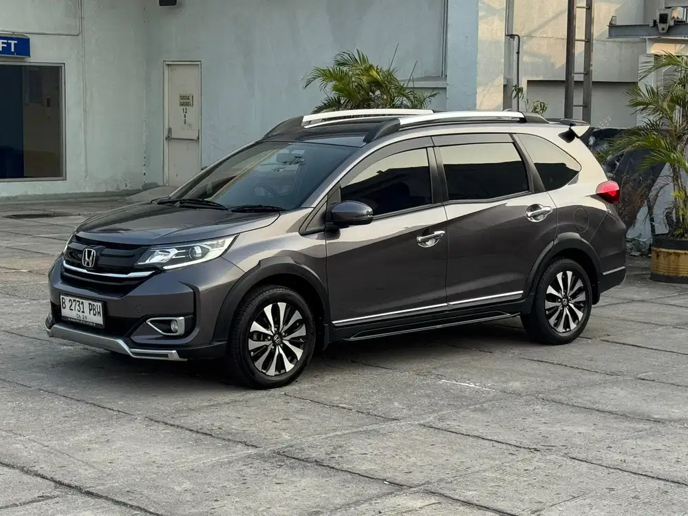PALING DICARI !! DP 10jt BRV E PRESTIGE CVT 2020 !! HONDA MURAH BR-V !