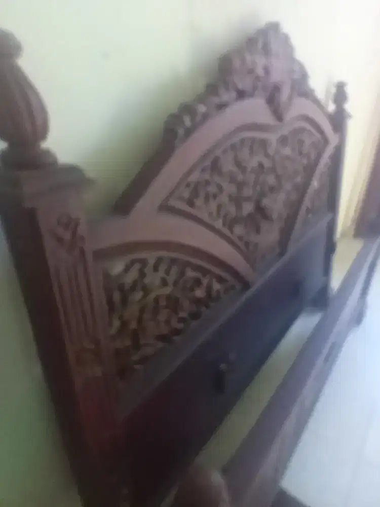 Dipan jati ukiran Jepara