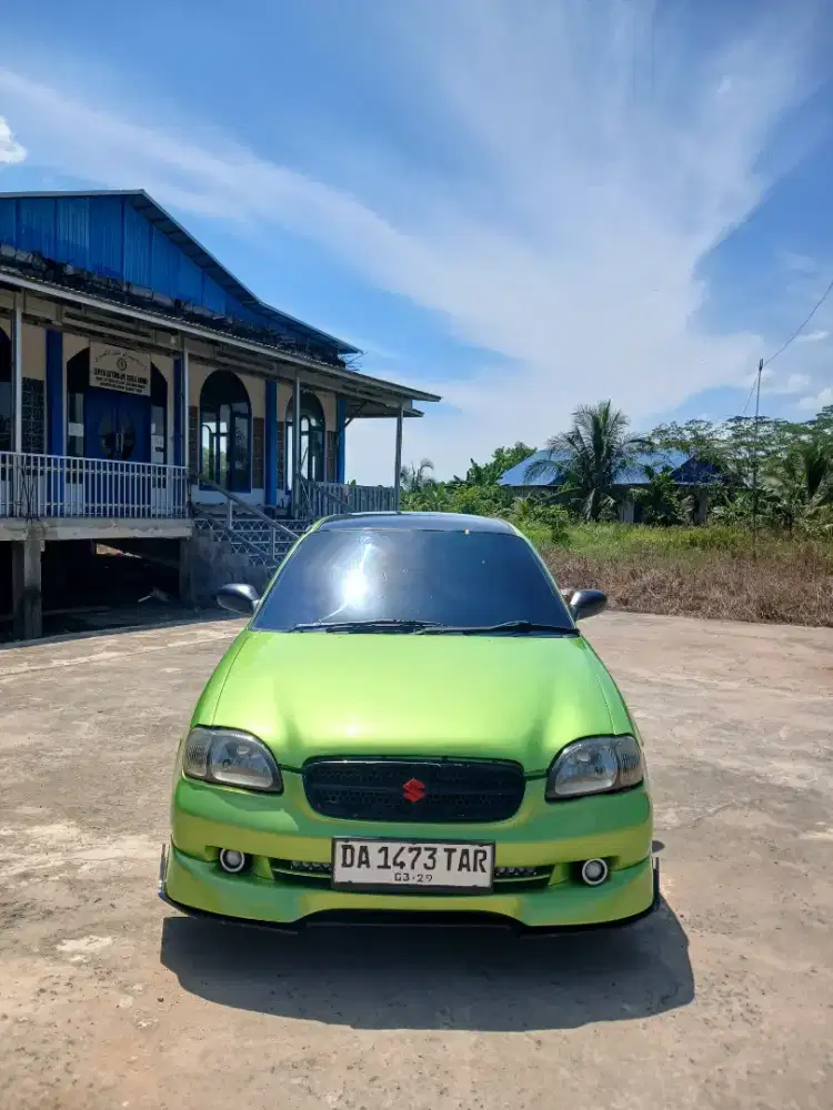 Suzuki Baleno 2000