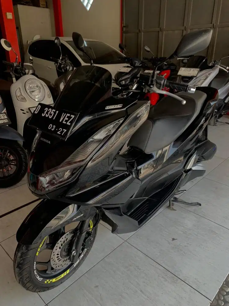 Honda Pcx 160 Abs 2022 Hitam Terawat