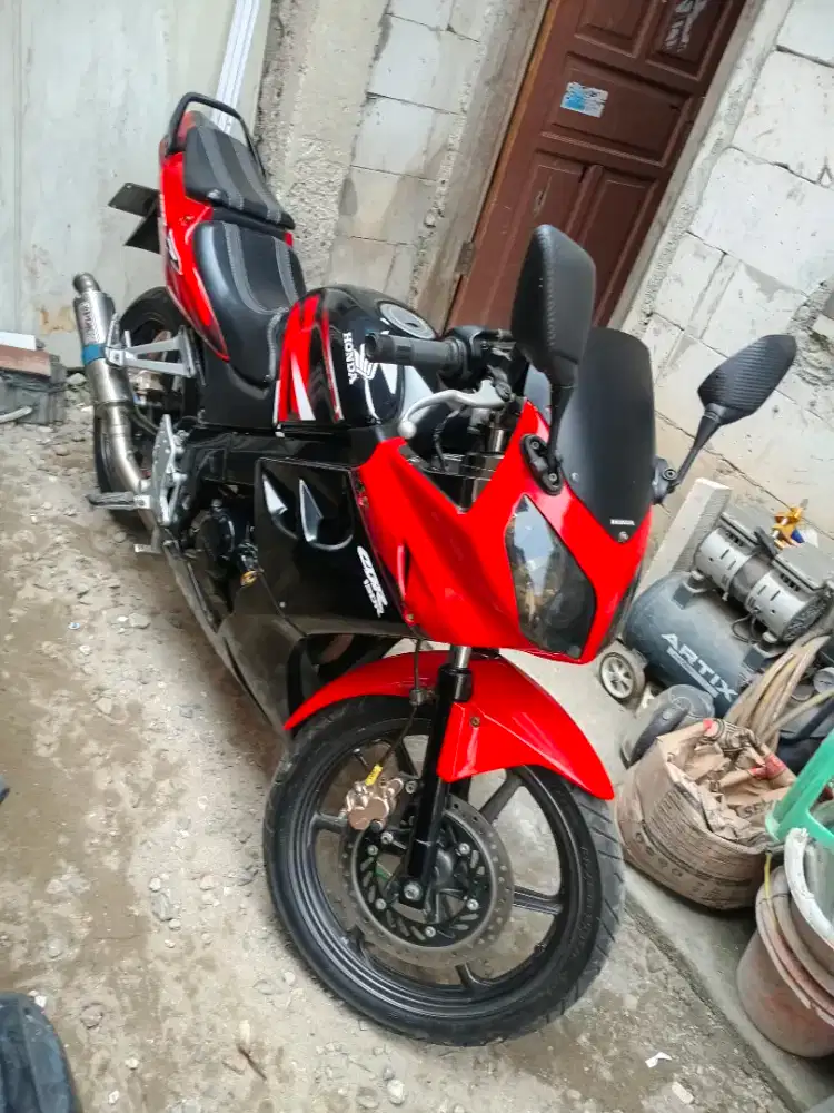 Jual aja honda cbr cbu thailand thn 2008