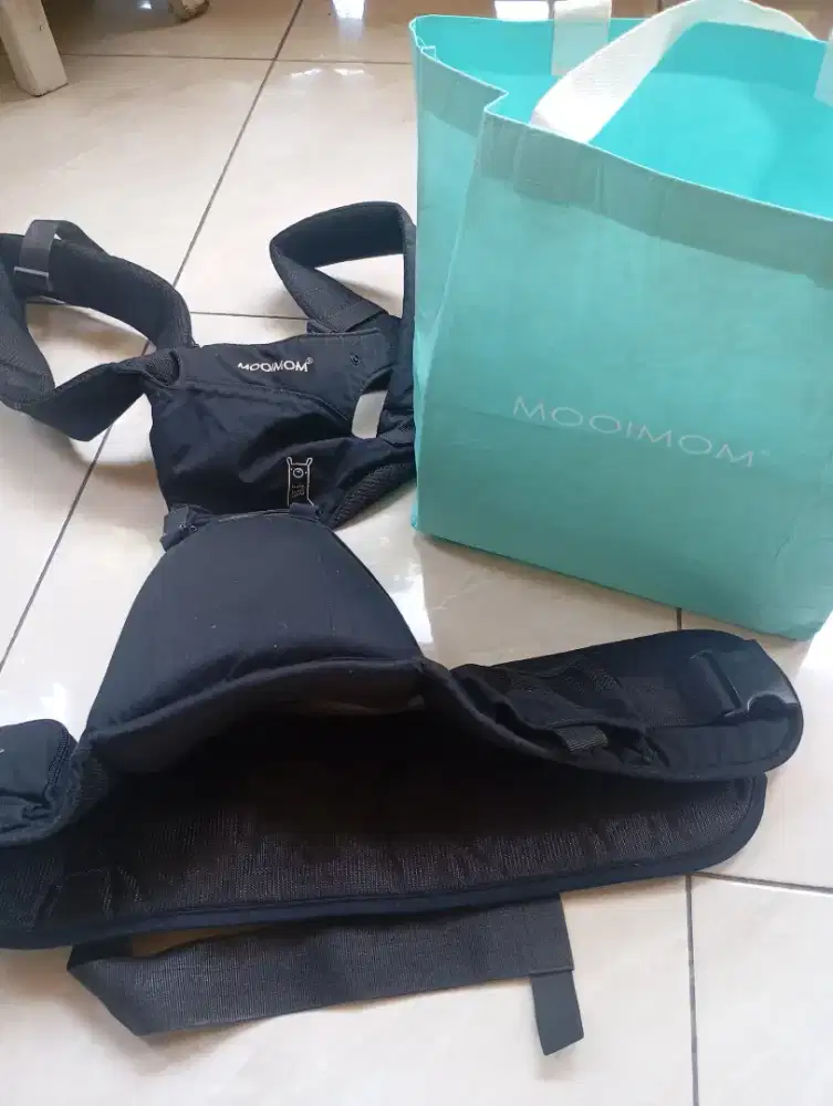 Mooimom x Nero Bianco Lightweight Hip Seat Carrier - Gendongan Depan