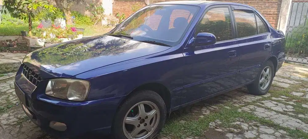 Hyundai Verna 2003 Bensin