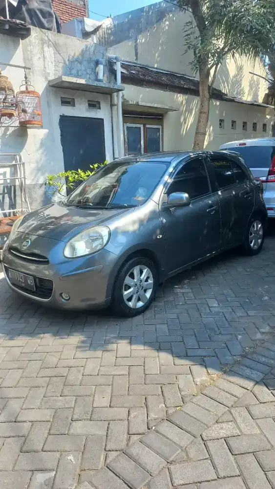 Nissan March 1.2 AT 2011