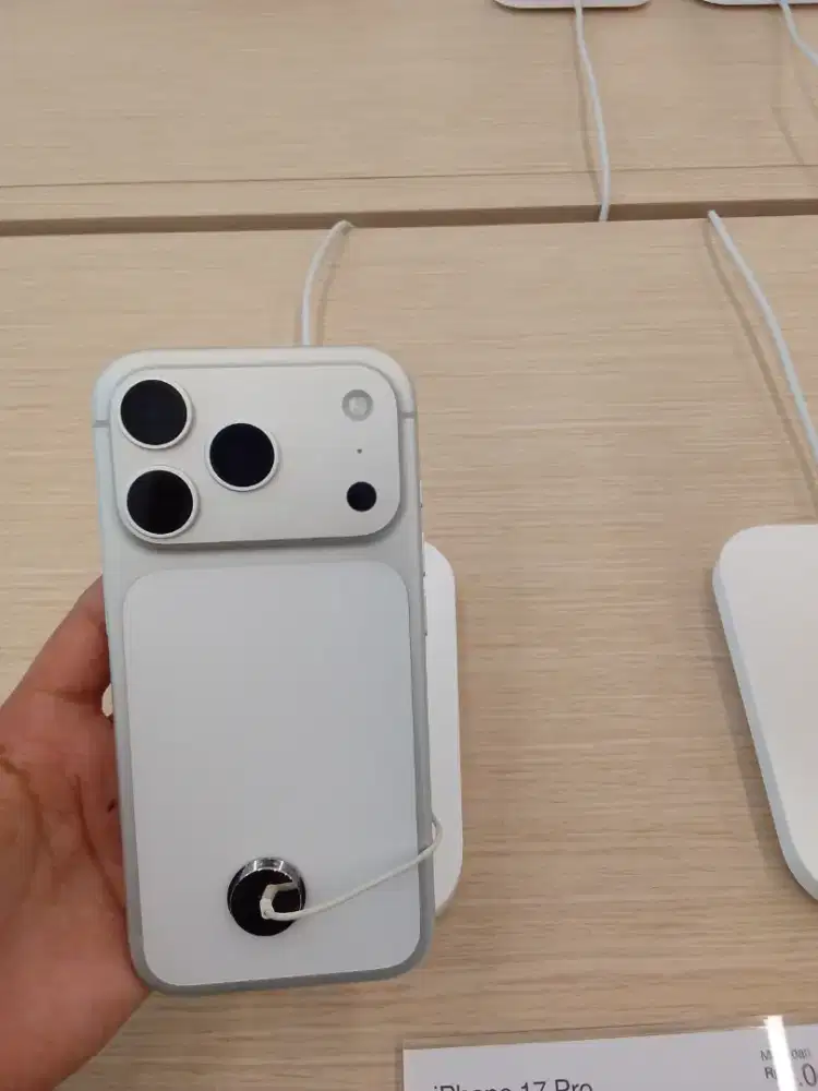 IPHONE 17 PRO  dengan cicilan indodana