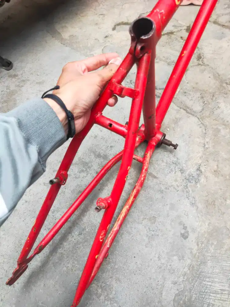 Frame ukuran 26 tinggi 18